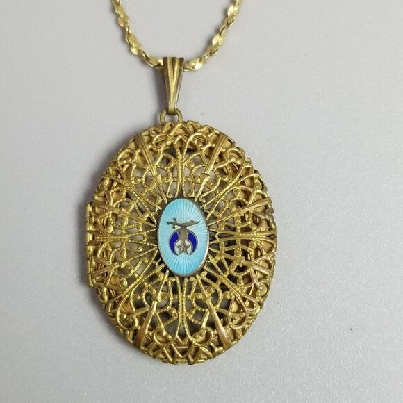 Vintage Shiners Enamel Symbol Gold Tone Filigree Oval Locket Necklace, Estate - Picture 7 of 11